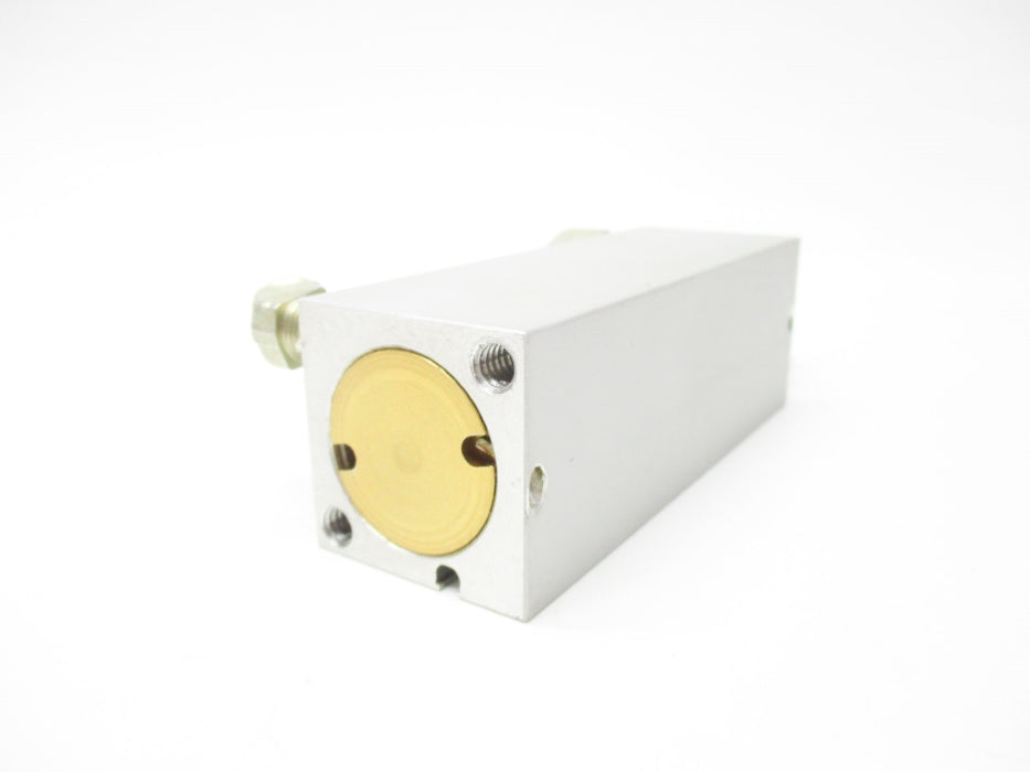 COMPACT QJM03-3938 UNMP