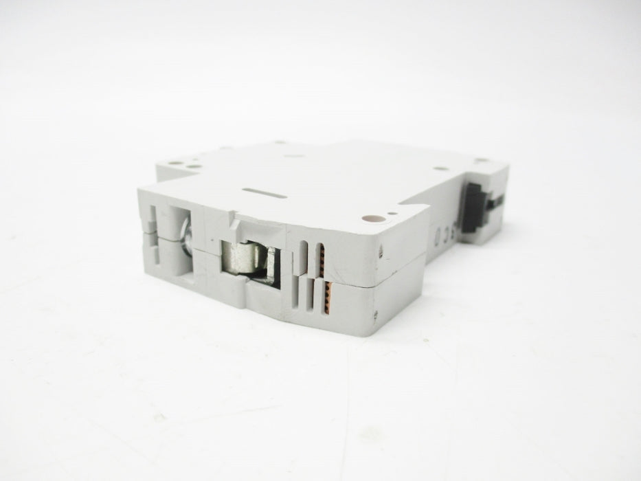 ALLEN BRADLEY 1492-SP1D030 SER. C 277VAC 3A NSNP