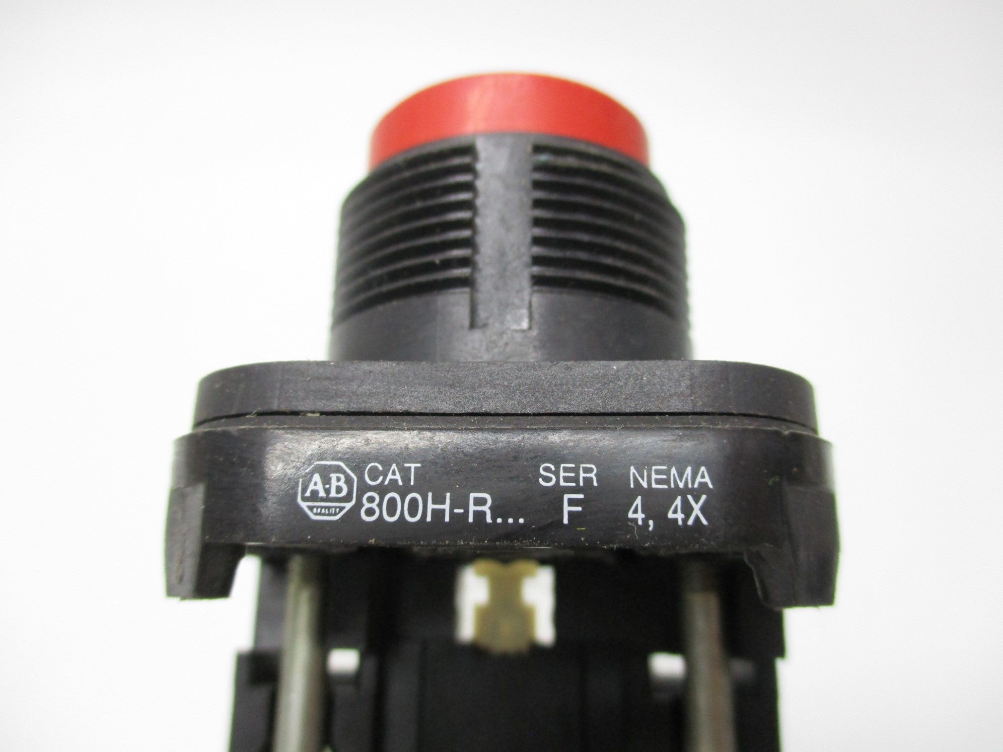 ALLEN BRADLEY 800H-R6A SER. F UNMP