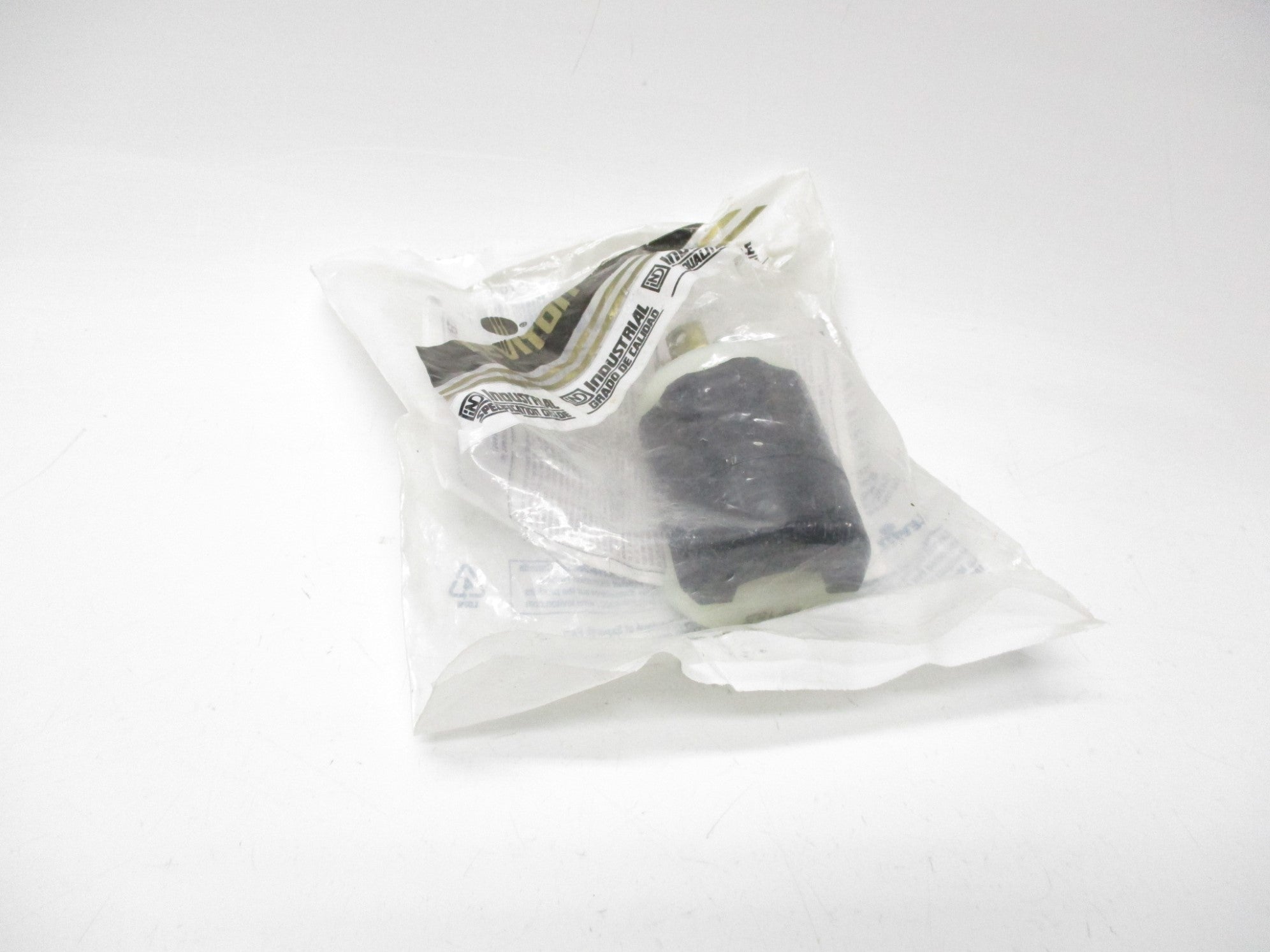 LEVITON L6-15P NSMP