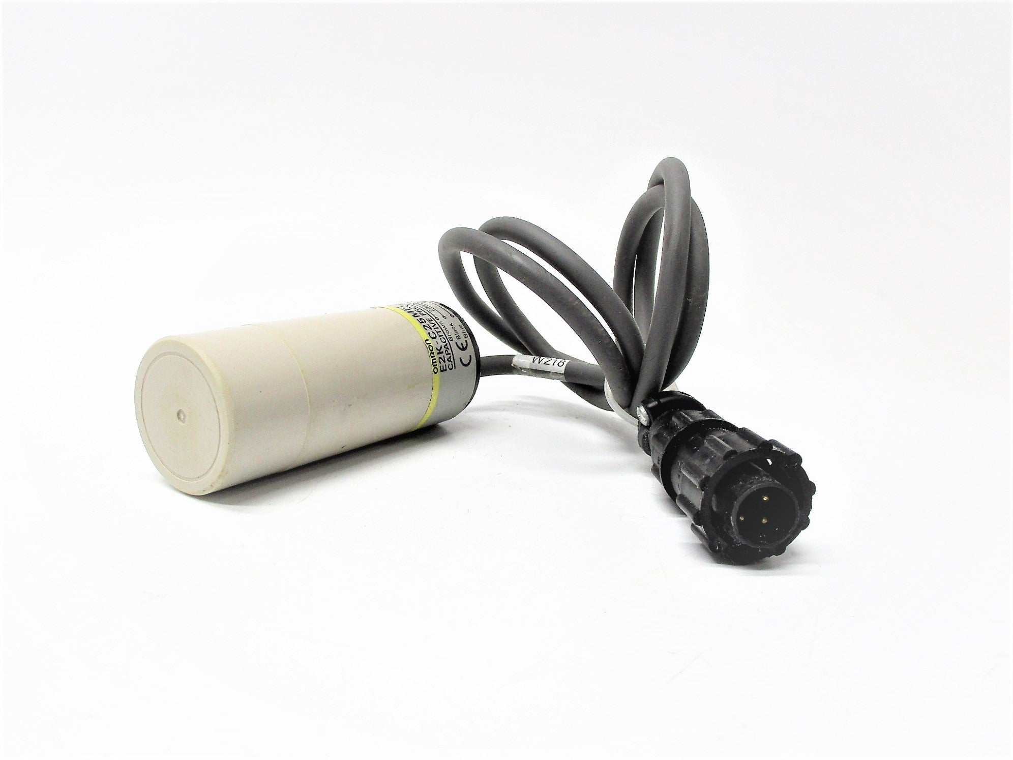 OMRON E2K-C25MF1 UNMP