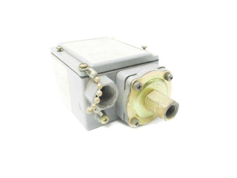 SQUARE D 9012GAW4 SER. C 240PSI UNMP