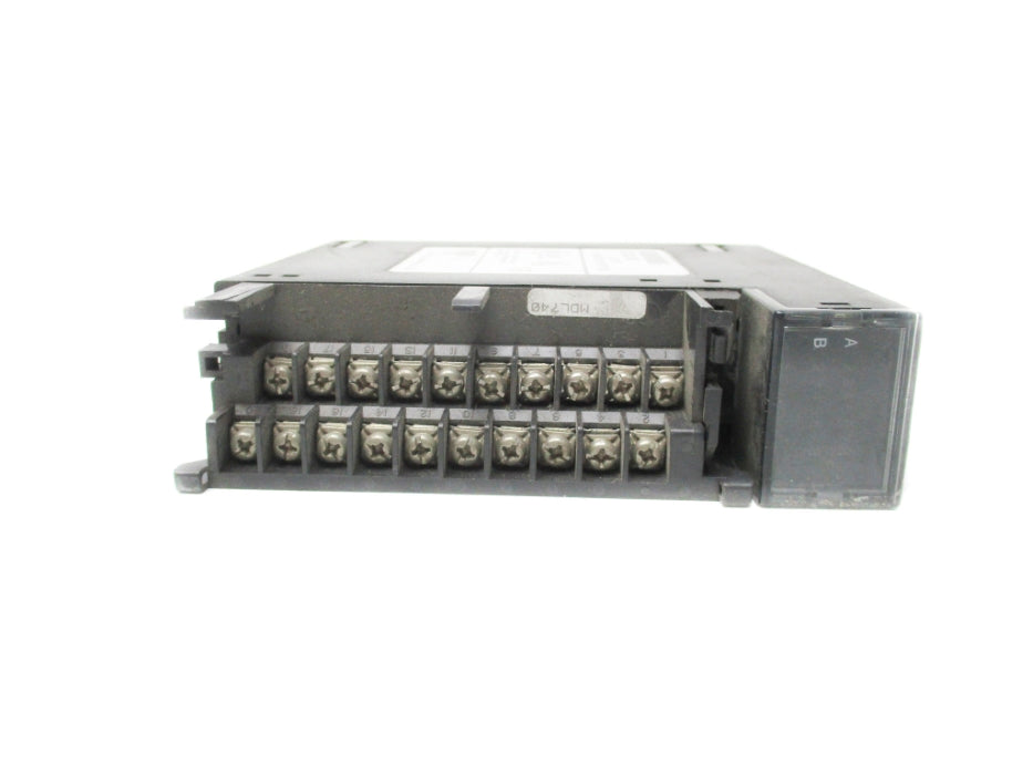 GE FANUC IC693MDL740E (AS PICTURED) UNMP