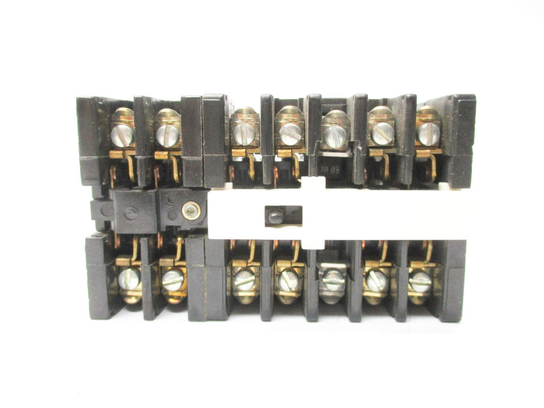 GENERAL ELECTRIC CR120A06002AA 300V 10A SER. A NSNP