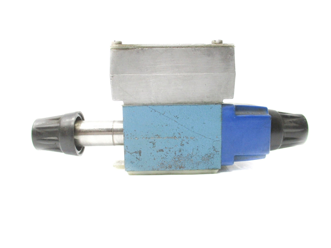 VICKERS DG4V33CMWB40 989620 5000PSI UNMP