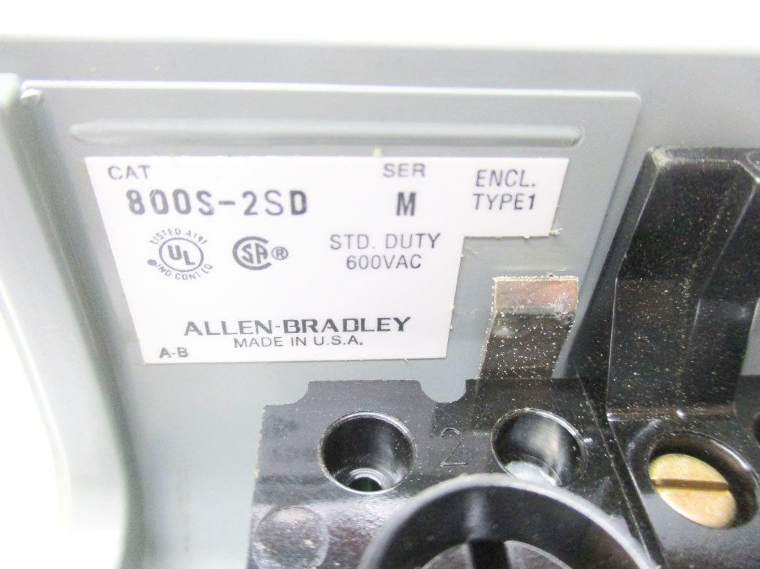 ALLEN BRADLEY 800S-2SD SER. M 600VAC NSNP