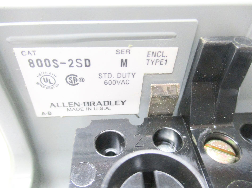 ALLEN BRADLEY 800S-2SD SER. M 600VAC (WH) NSMP