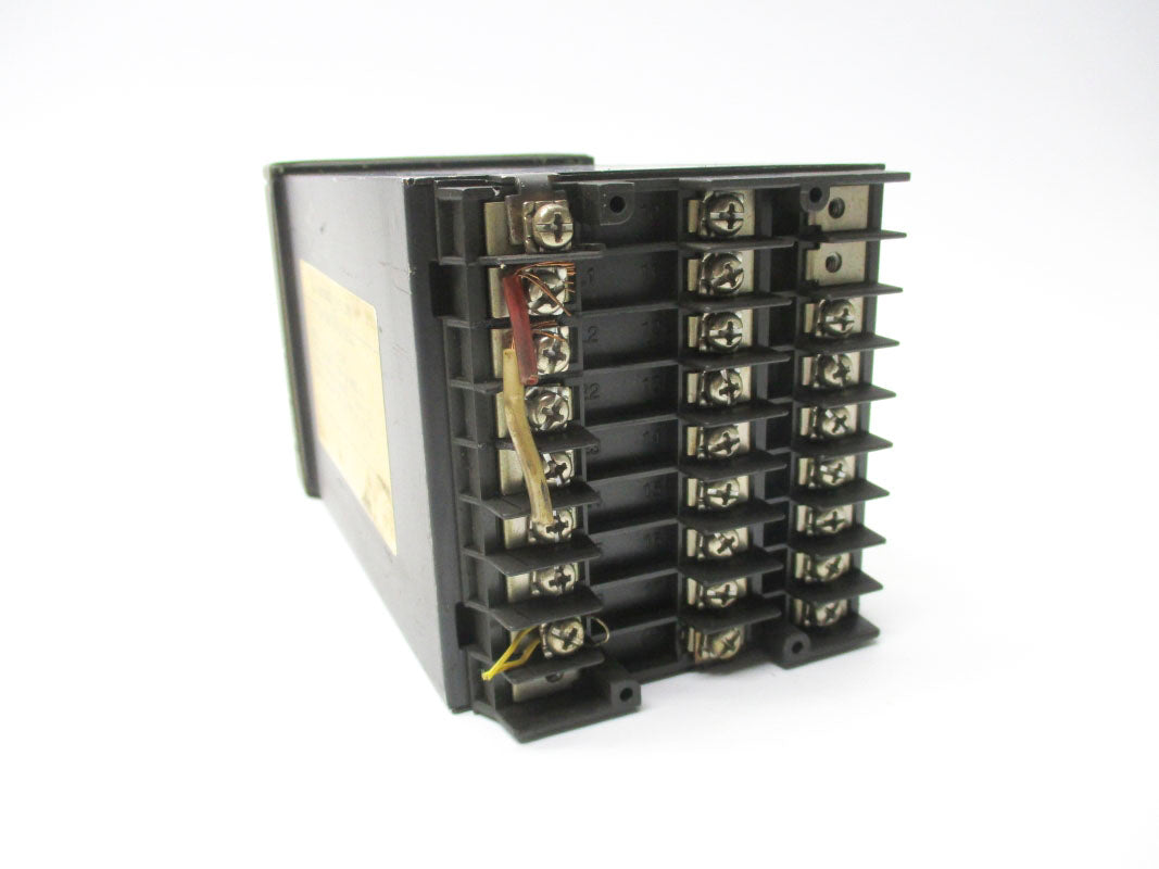 HONEYWELL DC300E-E-000-10-000D-0 90-264VAC UNMP
