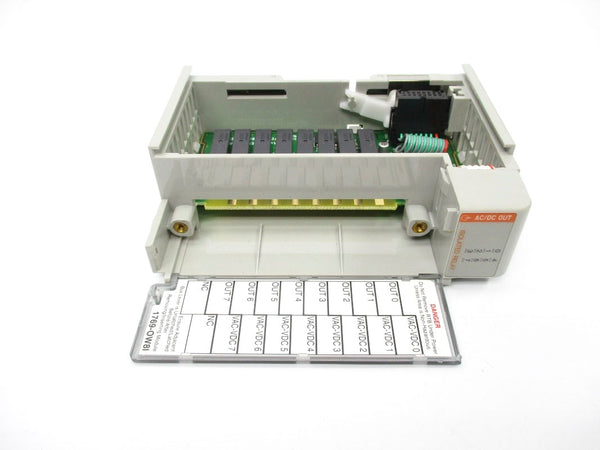 ALLEN BRADLEY 1769-OW8I SER. B F/W 3.1 24VDC 0.1A (NO TERMINAL) NSMP