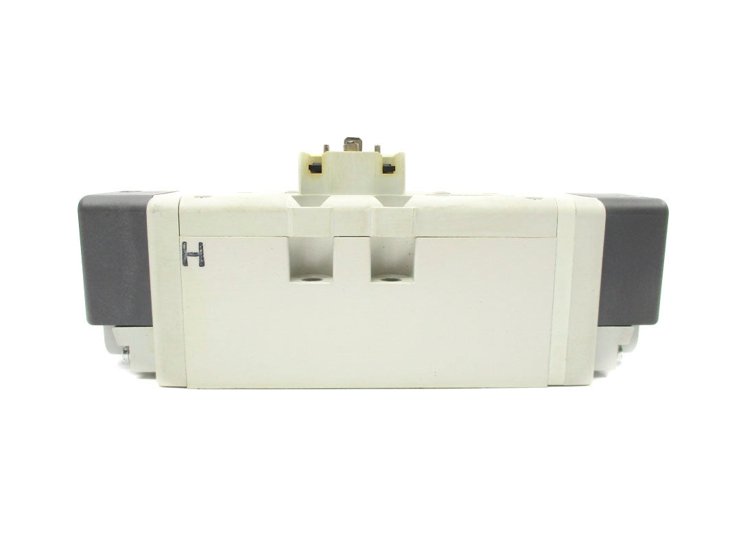 SMC VQ7-8-FHG-D-3Z 24VDC UNMP
