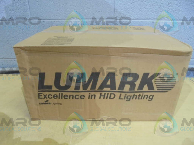 COOPER  HPHB-M-250-TT-SHK-C3-SCF-SCR  LUMINAIRE FITTING * FACTORY SEALED *