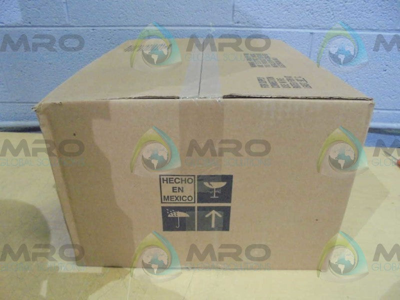 COOPER  HPHB-M-250-TT-SHK-C3-SCF-SCR  LUMINAIRE FITTING * FACTORY SEALED *