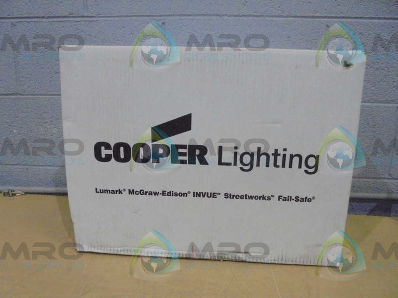 COOPER  HPWP-GL-100-TT  100W PRISM GLASS LENS * FACTORY SEALED *