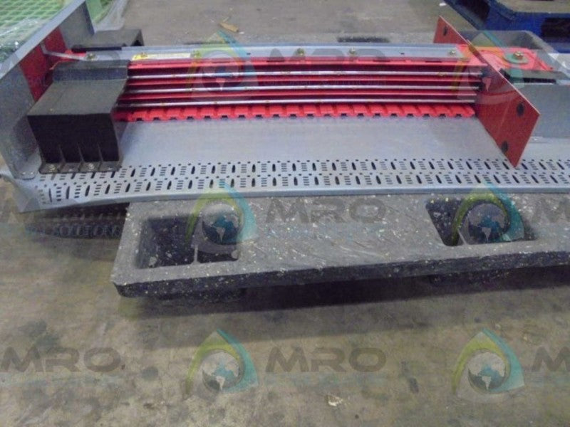 SQUARE D MHP360008M