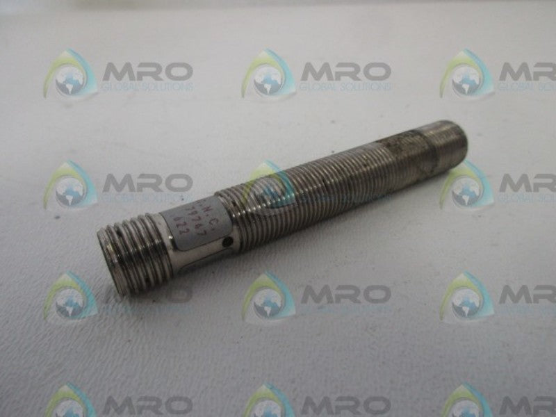 ALLEN BRADLEY 872C-A2C12-R3 SER. A PROXIMITY SWITCH *USED*