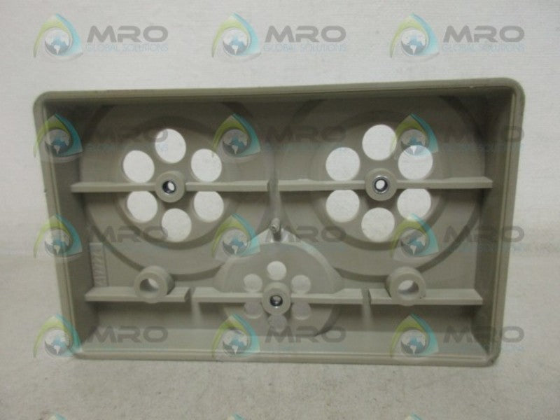 INDUSTRIAL MRO 417724 PLASTIC COVER *NEW NO BOX*