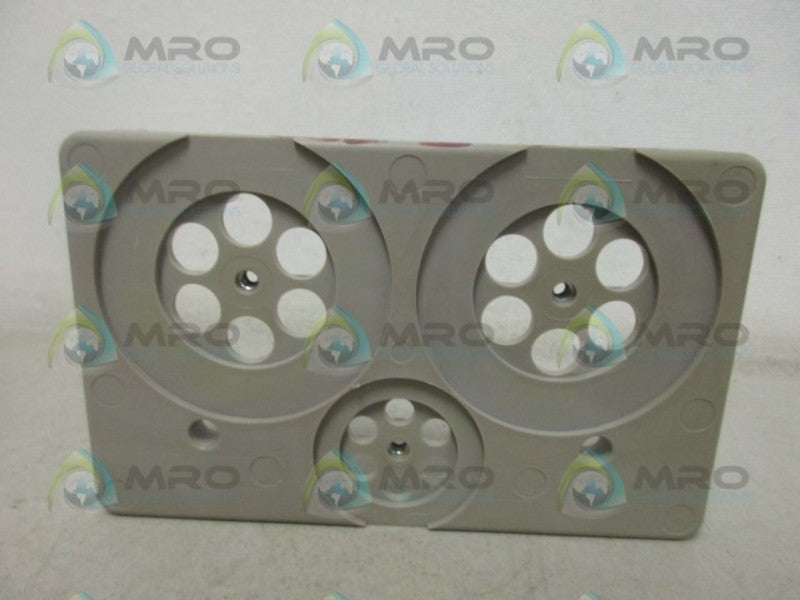 INDUSTRIAL MRO 417724 PLASTIC COVER *NEW NO BOX*