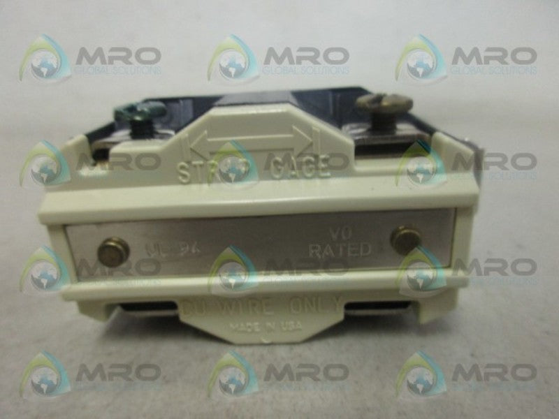 LEVITON 2410 RECEPTACLE *NEW IN BOX*