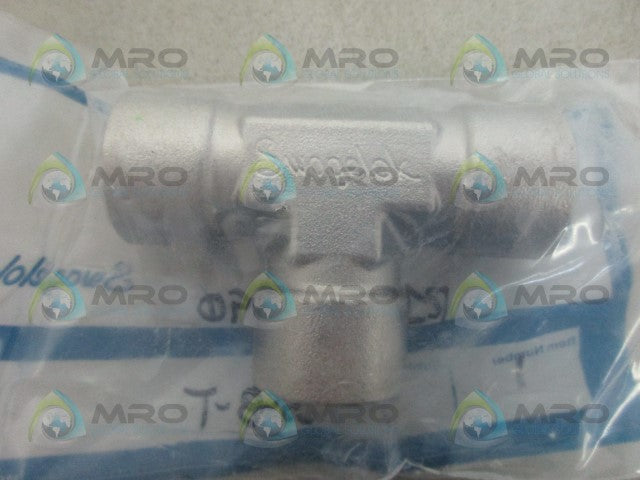 SWAGELOK SS-8-T CONNECTOR *NEW IN FACTORY BAG*