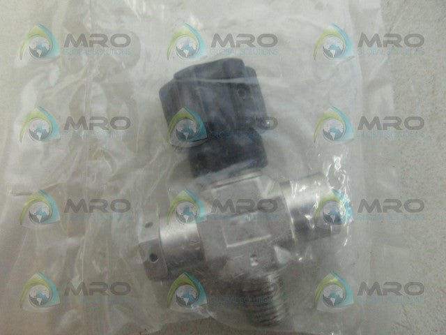 SWAGELOK SS-16DKM4F4 VALVE *NEW IN FACTORY BAG*