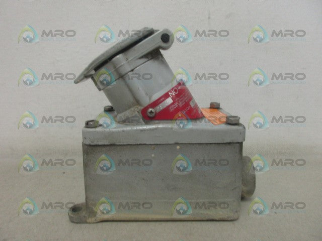 APPLETON EFS175-2023 RECEPTACLE *USED*