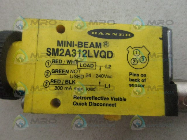 BANNER ENGINEERING SM2A312LVQD SCANNER *USED*