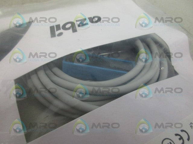 AZBIL FL2S-4J6SD-L3 LIMIT SWITCH *NEW IN FACTORY BAG*