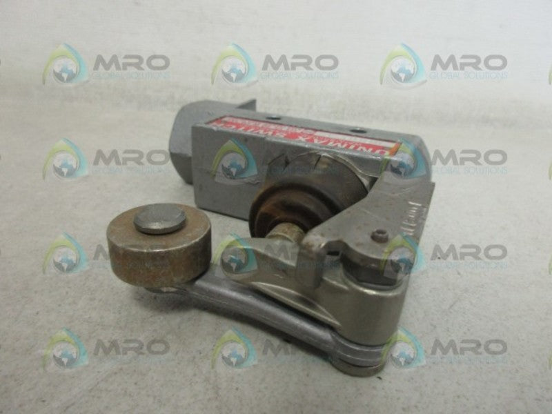 C & K KSBP-T LIMIT SWITCH (AS PICTURED) *NEW NO BOX*