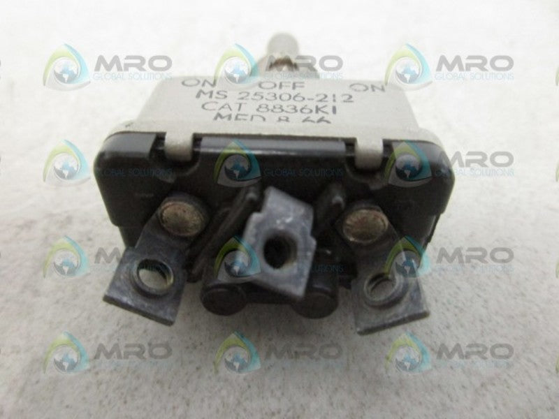 EATON MS25306-212 ROCKER SWITCH *USED*