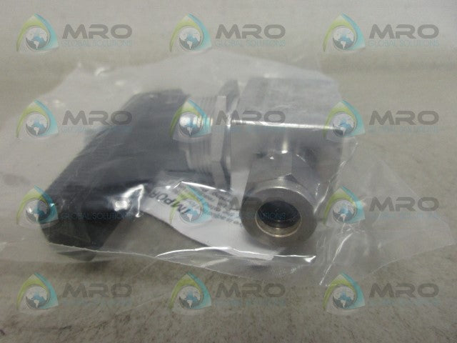 SWAGELOK SS-44S6 VALVE *NEW IN FACTORY BAG*