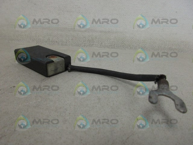 INDUSTRIAL MRO HCH CARBON BRUSH *USED*
