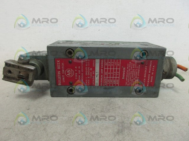 ALLEN BRADLEY 802X-L17 SER 2 LIMIT SWITCH *USED*