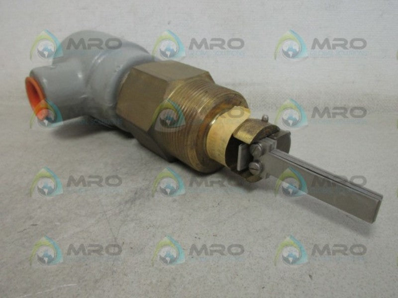 FLOWTECT V4-2 EXPLOSION PROOF FLOW SWITCH *NEW NO BOX*