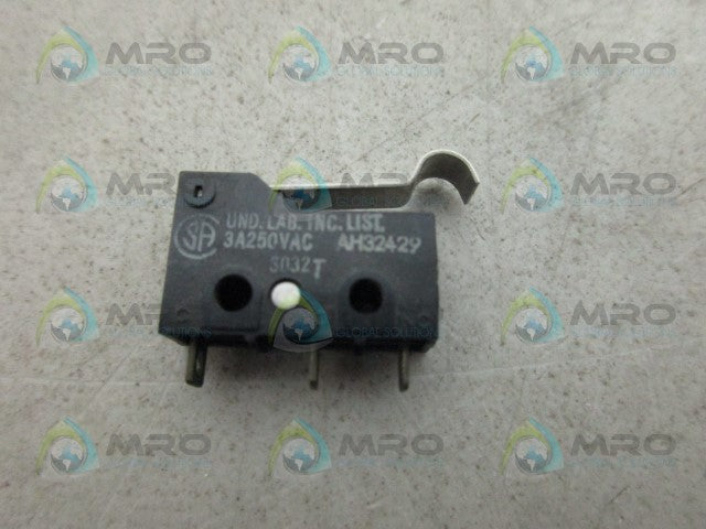 MATSUSHITA AH32429 LIMIT SWITCH *NEW NO BOX*
