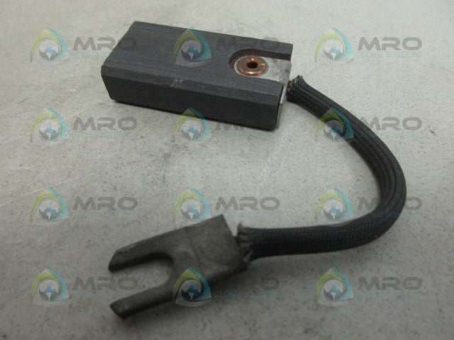 GENERAL ELECTRIC D CARBON BRUSH *USED*