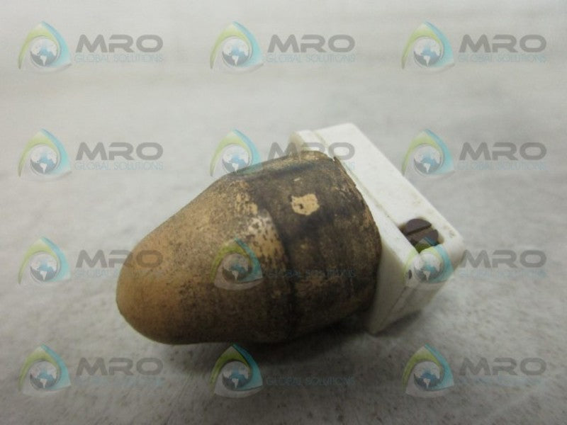 CASTELCO 1A250V PUSHBUTTON *USED*
