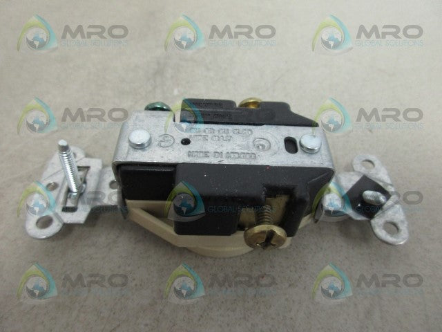 PASS & SEYMOUR 5851-I RECEPTACLE *NEW IN BOX*