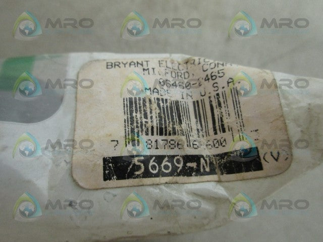 BRYANT 5669-N CONNECTOR *NEW IN FACTORY BAG*