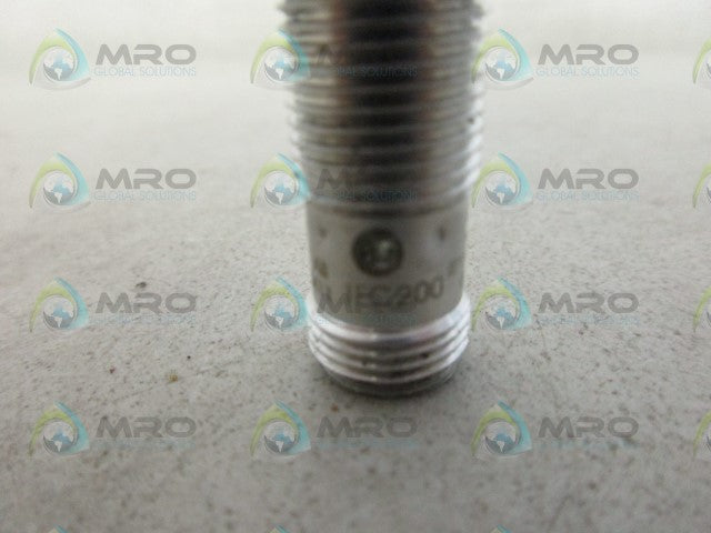 IFM EFECTOR IFC200 INDUCTIVE PROXIMITY SENSOR *USED*