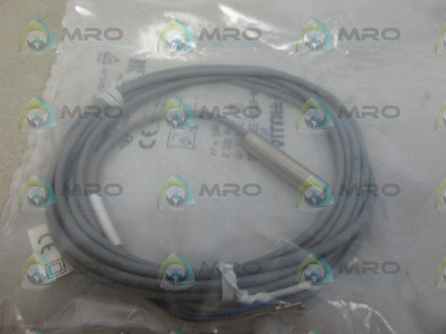 BALLUFF BES012N INDUCTIVE SENSOR *NEW IN FACTORY BAG*