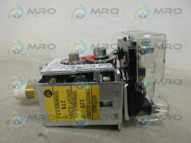 ALLEN BRADLEY 836-P17-ANCHS PRESSURE SWITCH *USED*