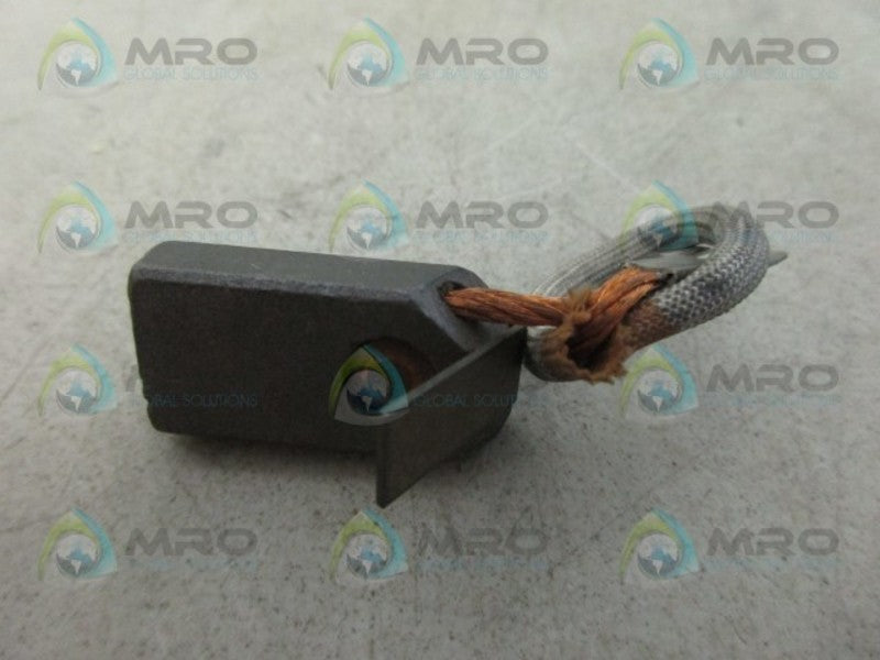 INDUSTRIAL MRO 8673 CARBON BRUSH *USED*