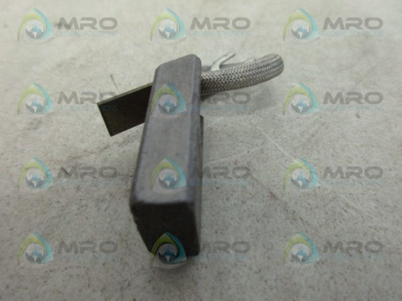 INDUSTRIAL MRO 8673 CARBON BRUSH *USED*