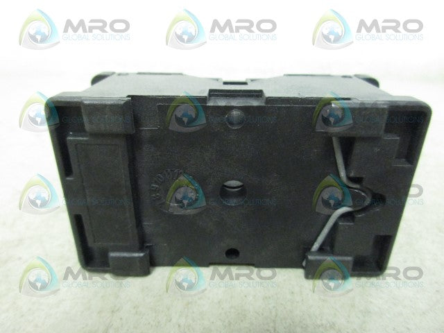 CUSTOM CONNECTOR ES8 RELAY SOCKET *NEW NO BOX*