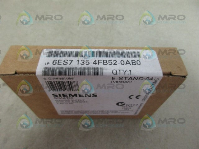 SIEMENS 6ES7135-4FB52-0AB0 ANALOG OUTPUT *FACTORY SEALED*