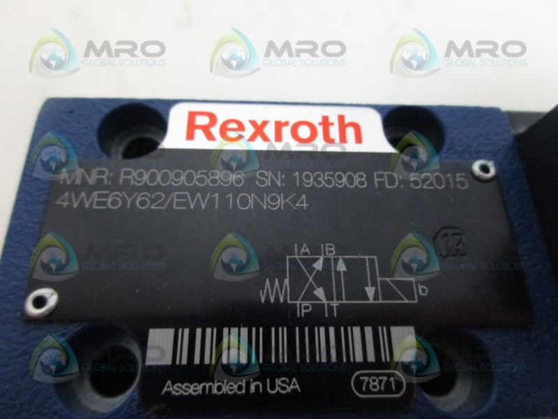 REXROTH R900905896 DIRECTIONAL VALVE *NEW NO BOX*