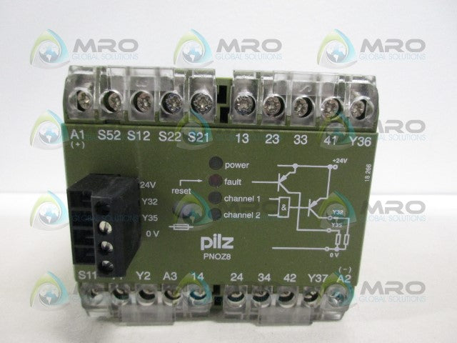 PILZ PNOZ824VDC SAFETY RELAY *NEW IN BOX*
