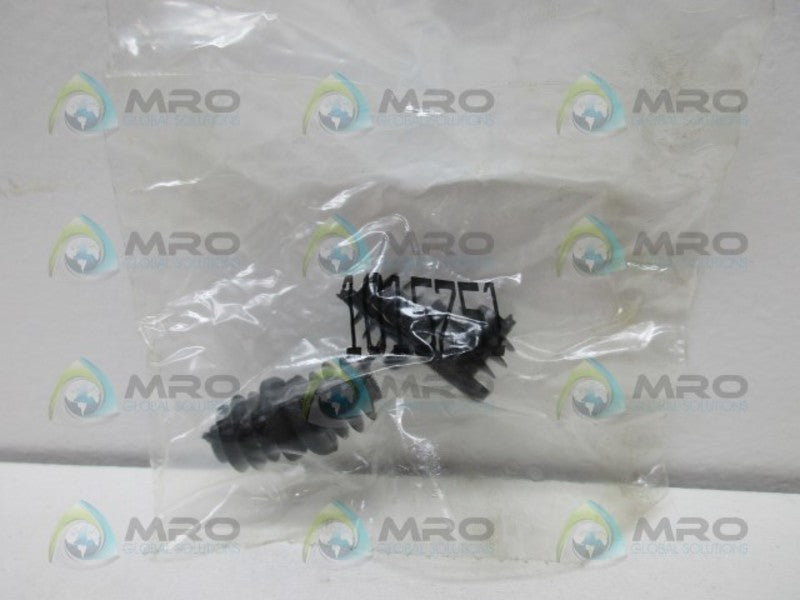 INDUSTRIAL MRO 1015751 CONNECTOR *NEW IN FACTORY BAG*