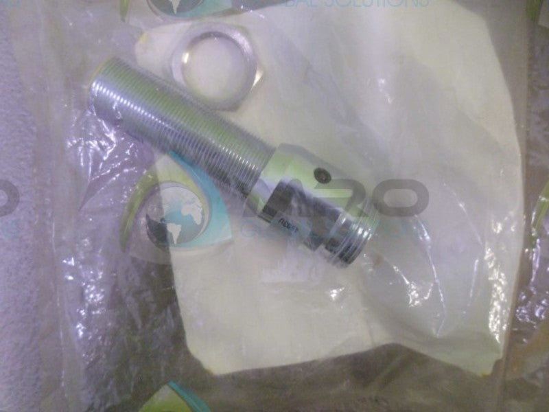 TURCK B15-G18-AZ3X-B1331 SENSOR *NEW IN BAG*