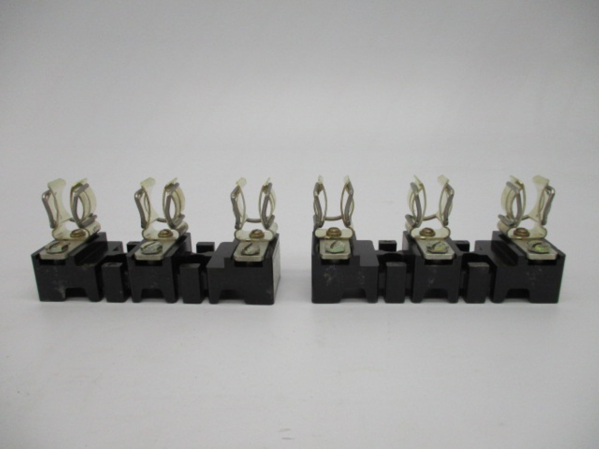 ALLEN BRADLEY 1491-N266 SER. A 600V 60A (BR/YL) NSMP